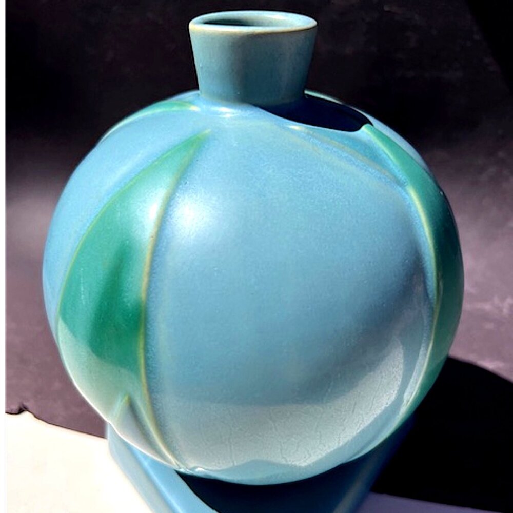 Roseville Pottery Futura Bamboo Blue Leaf Ball Vase Vintage Art Deco 1928